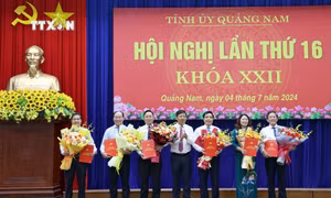 Công bố Quyết định Chủ tịch và 2 Phó Chủ tịch UBND tỉnh Quảng Nam
