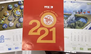 Lịch Tân Sửu 2021 của Thông tấn xã Việt Nam - cuốn lịch năm mới có khả năng kết nối với các nội dung báo chí