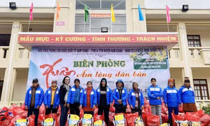 Chương trình "Xuân Biên phòng - ấm lòng dân bản" tại Quảng Nam