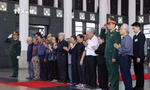 Người bạn lớn Nguyễn Phú Trọng trong tâm trí đồng môn khoa Văn