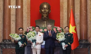 Tổng Bí thư, Chủ tịch nước Tô Lâm trao quyết định thăng quân hàm Đại tướng, Thượng tướng cho lãnh đạo Công an và Quân đội