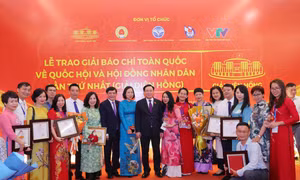 Giải Diên Hồng : Tôn vinh các tác phẩm báo chí xuất sắc về đề tài dân cử