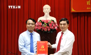 Ông Đặng Hồng Sỹ làm Phó Bí thư Tỉnh ủy Bình Thuận