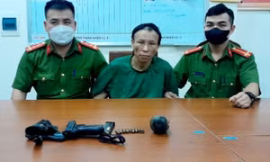 Vây bắt đối tượng truy nã đặc biệt nguy hiểm về ma túy Vàng A Nhà