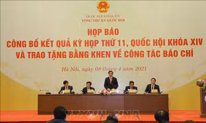 Tổng Thư ký, Chủ nhiệm Văn phòng Quốc hội Bùi Văn Cường chủ trì. Ảnh: Văn Điệp - TTXVN