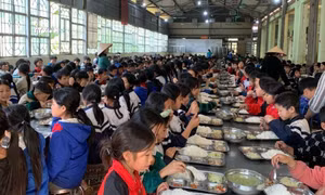Tháo gỡ khó khăn trong công tác chăm sóc, giáo dục học sinh dân tộc bán trú ở Yên Bái