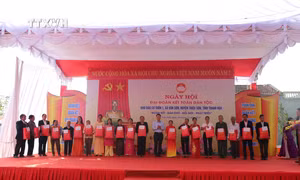 Phó Thủ tướng Chính phủ Lê Thành Long dự Ngày hội Đại đoàn kết toàn dân tộc tại huyện Triệu Sơn