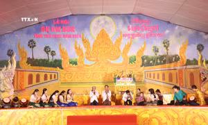 Đặc sắc đêm lễ hội Ok Om Bok của đồng bào Khmer Trà Vinh