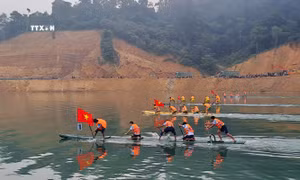 Lễ hội đua Mảng truyền thống trên sông Gâm năm 2024