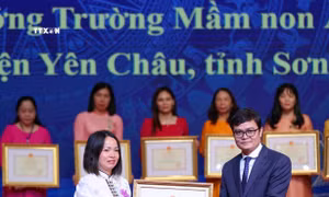 Trao tặng danh hiệu Nhà giáo nhân dân, Nhà giáo ưu tú và tuyên dương “Nhà giáo tiêu biểu” năm 2024