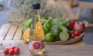 Sản phẩm giấm vải mật ong Kim Ngân. Ảnh: kimnganvinegar.com