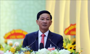 Đồng chí Trần Đức Quận, Bí thư Tỉnh ủy Lâm Đồng khoá XI, nhiệm kỳ 2020 - 2025 phát biểu tại Đại hội. Ảnh: Chu Quốc Hùng - TTXVN