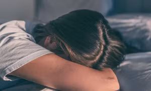 Cảnh báo giấc ngủ kém chất lượng dẫn tới nguy cơ suy giảm trí nhớ sau này