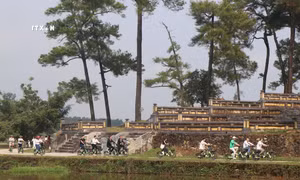 Khai trương tuyến du lịch xanh tại lăng vua Gia Long