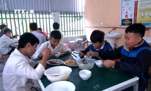 Thanh Hóa cải thiện chất lượng bữa ăn cho học sinh tại các trường dân tộc nội trú