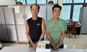 Bắt hai đối tượng Lò Văn Phát và Sộng A Hông mua bán trái phép lượng lớn ma túy