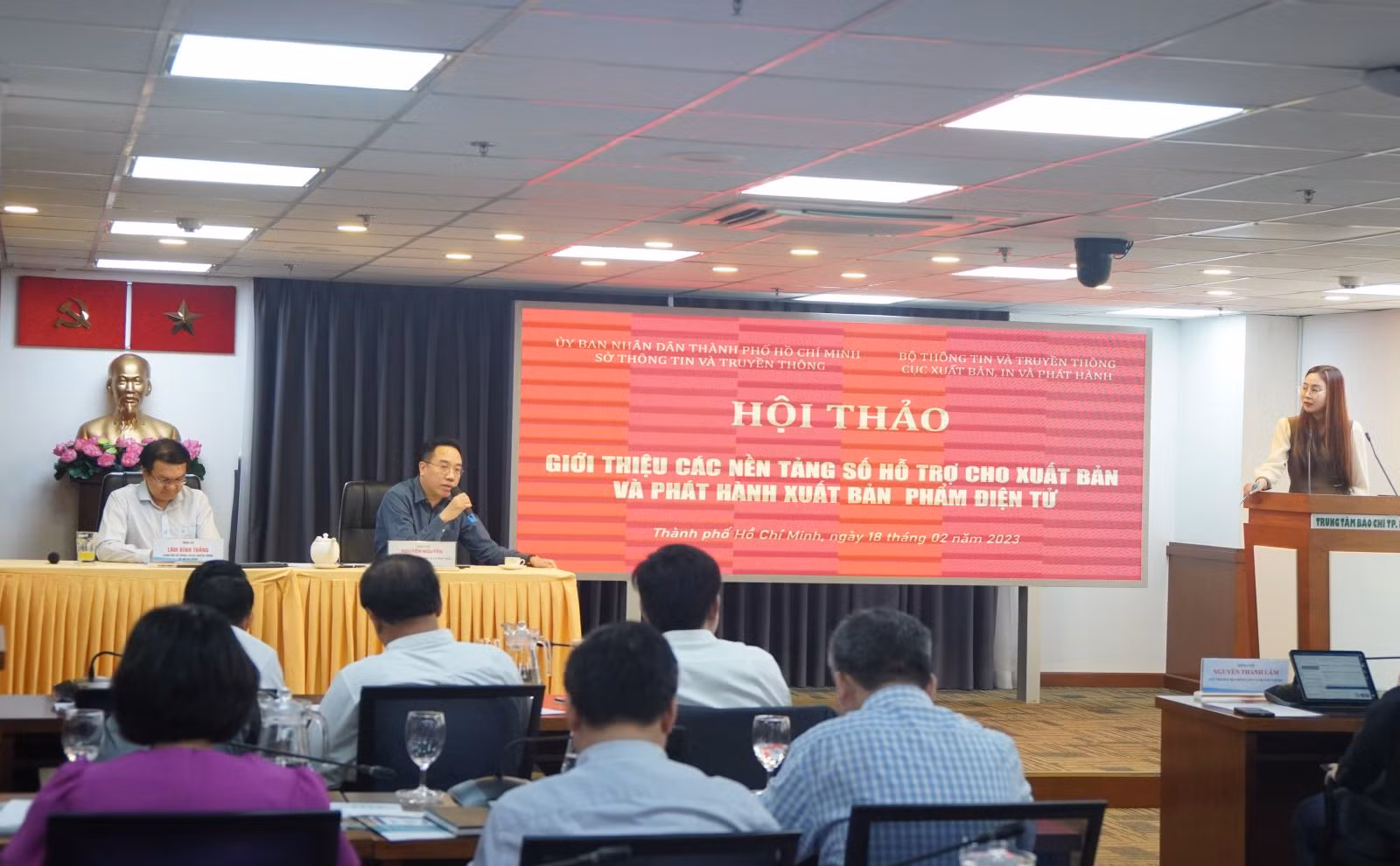 Chú thích ảnh