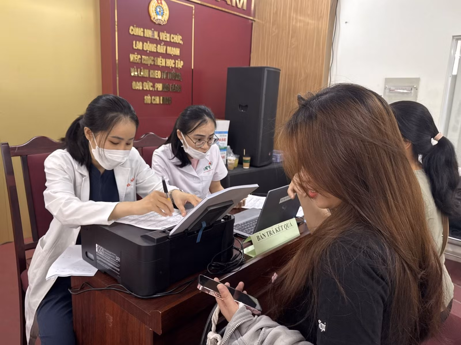 Chú thích ảnh