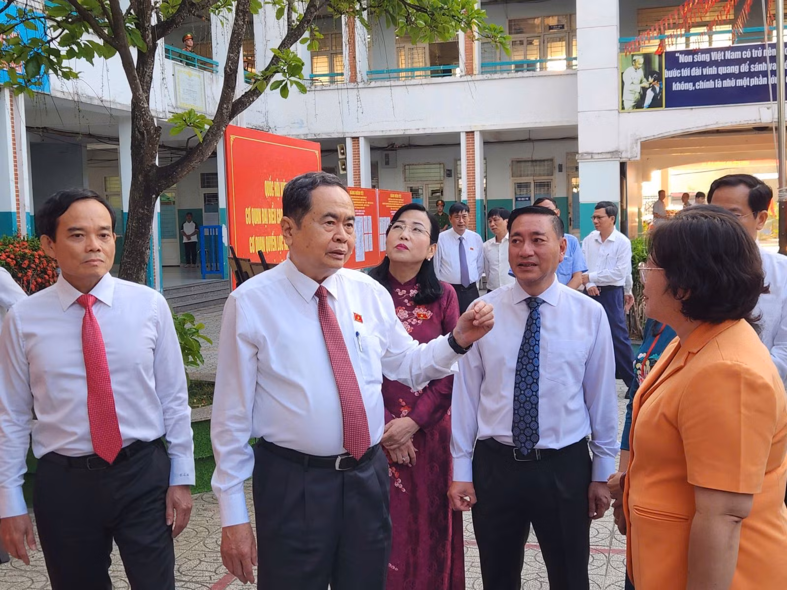 Chú thích ảnh