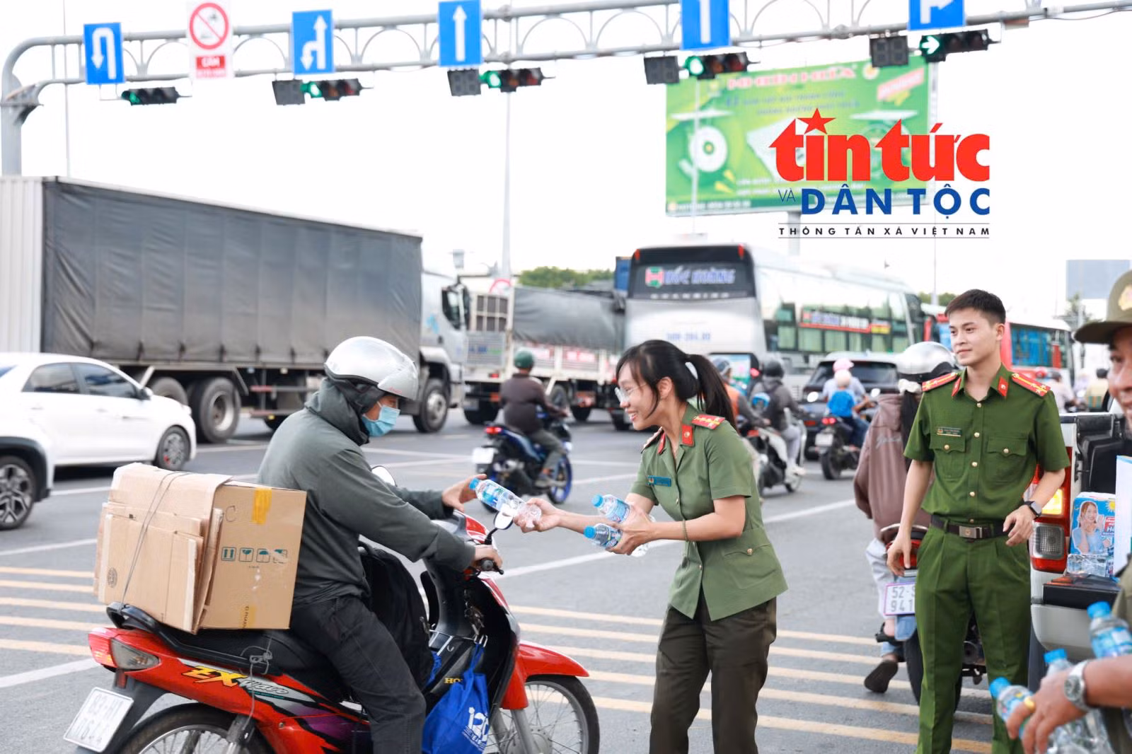 Chú thích ảnh