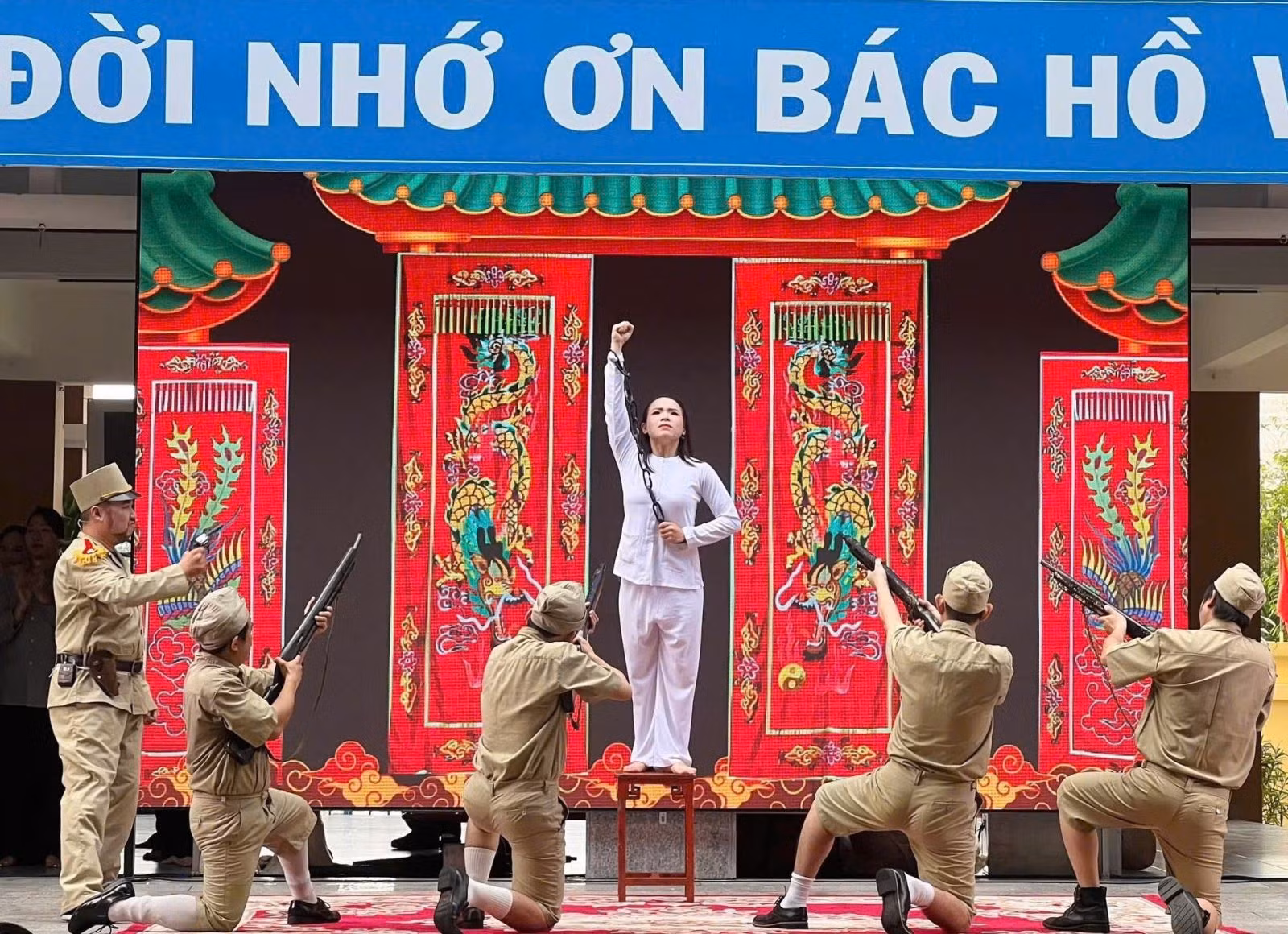 Chú thích ảnh