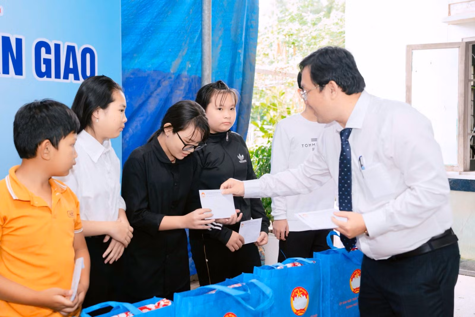 Chú thích ảnh