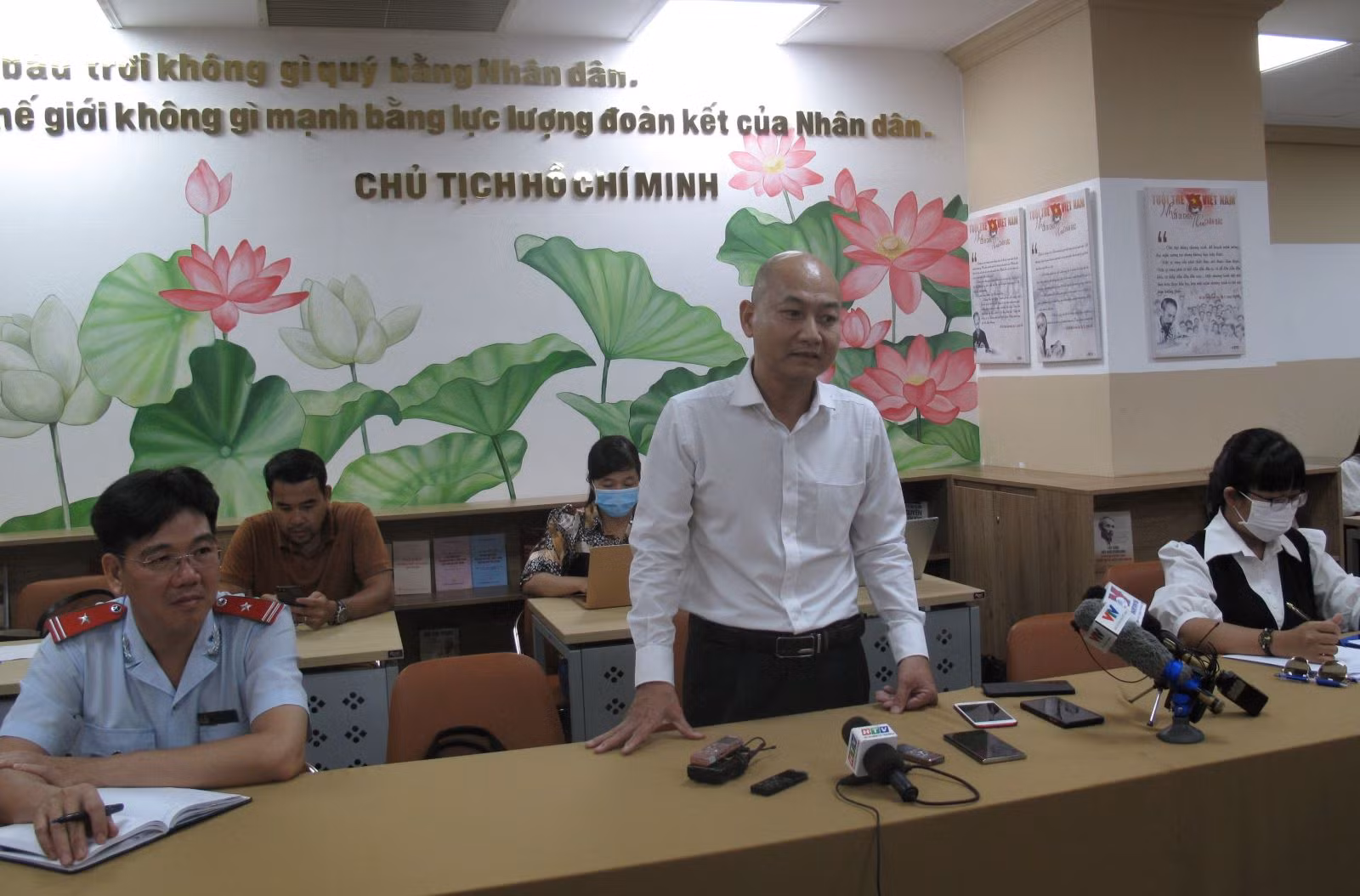 Chú thích ảnh