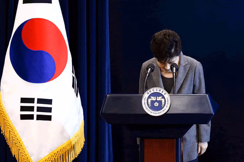 Park Geun-hye – sự sụp đổ của một 'nữ hoàng' - Kỳ cuối ảnh 3