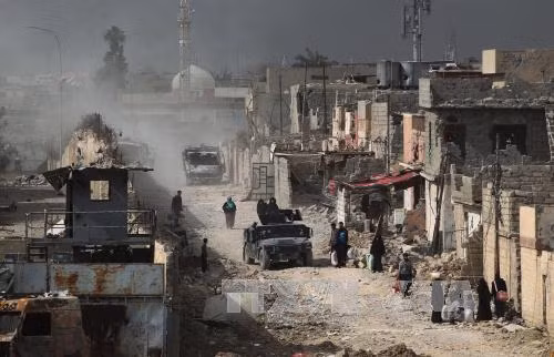 Chiến dịch Mosul vào giai đoạn cuối, IS hoặc đầu hàng hoặc bị tiêu diệt ảnh 1
