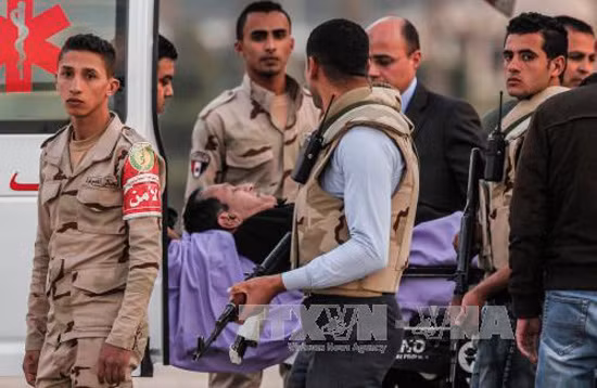 Cựu Tổng thống Ai Cập Hosni Mubarak được thả tự do ảnh 1