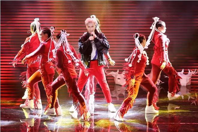 'Kẻ mơ mộng' S.T thắng áp đảo nhóm nhạc Lip B tại Remix New Generation ảnh 10