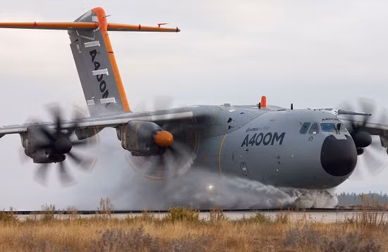 Quân đội Đức quyết định sử dụng 13 máy bay vận tải Airbus A400M ảnh 1