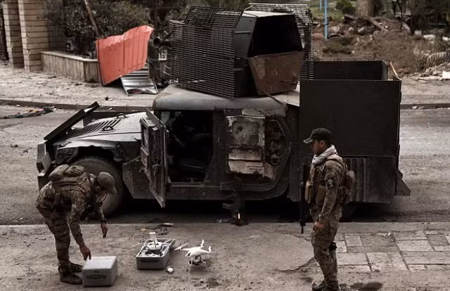 Quân đội Iraq dùng lựu đạn cầu lông khiến IS chịu đòn đau ảnh 4