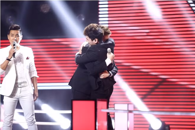 The Voice: 'Nổi da gà' với màn song đấu của cặp đôi học trò Thu Minh ảnh 5