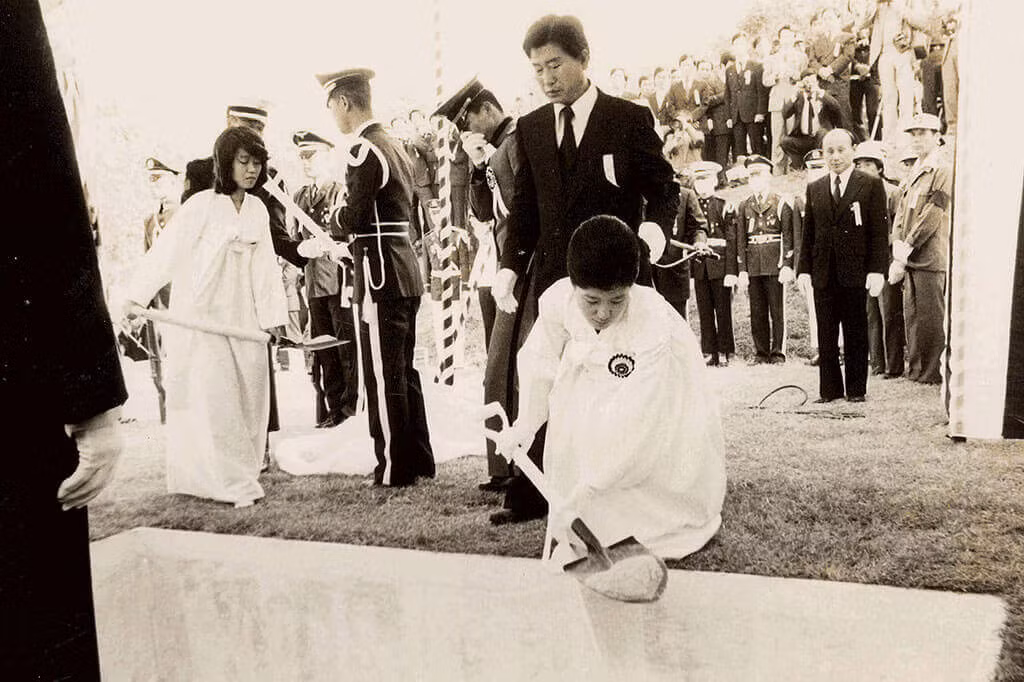 Park Geun-hye – Sự sụp đổ của một 'Nữ hoàng' - Kỳ 1 ảnh 3