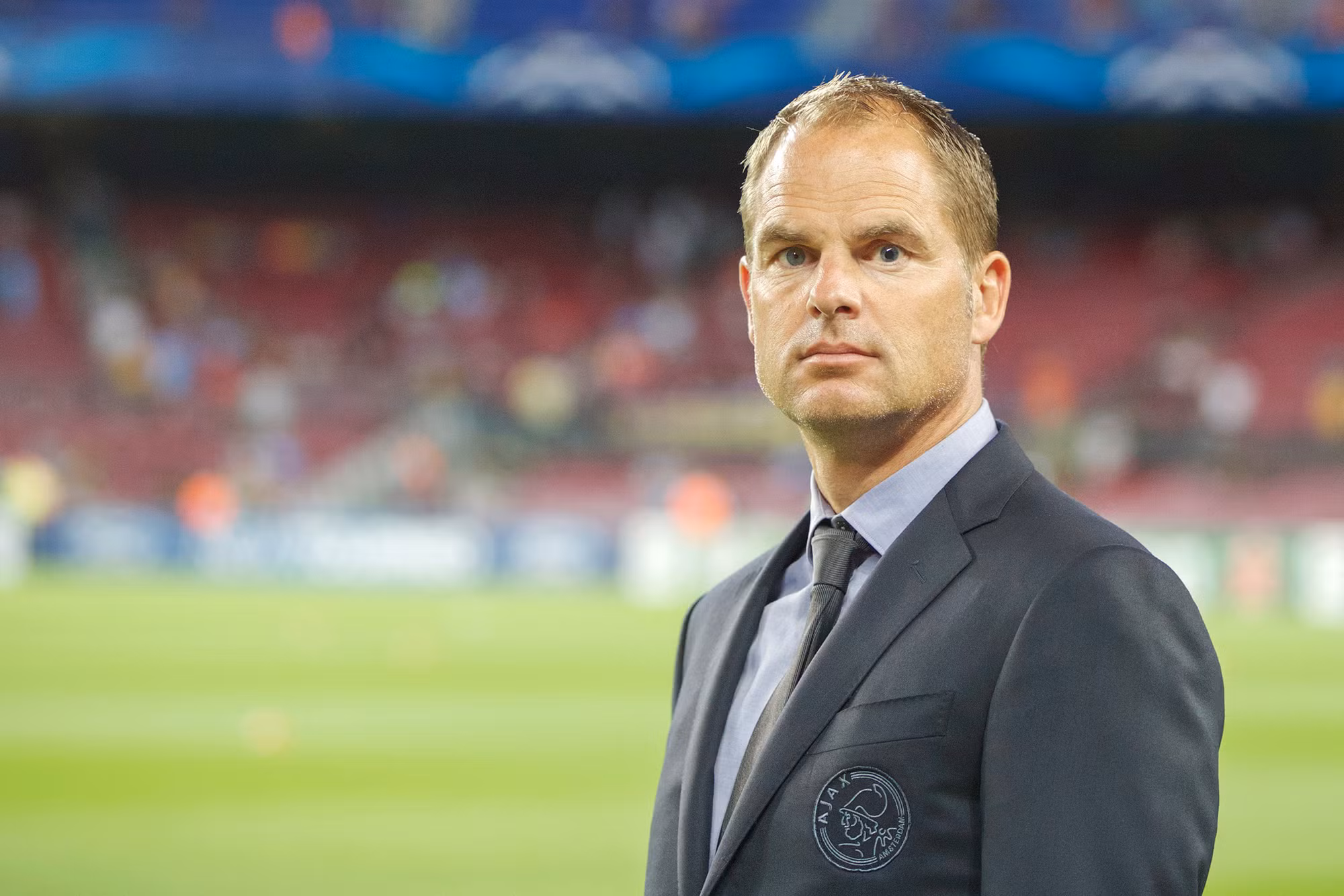 Chiếc cúp UEFA Champions League huyền thoại sắp đến Việt Nam ảnh 3