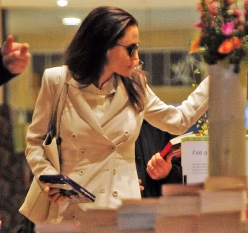 Angelina Jolie rạng rỡ 'như chưa hề có cuộc chia ly' ảnh 7