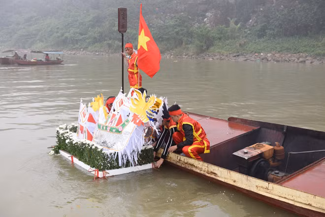 Tưng bừng lễ hội truyền thống làng nghề Bát Tràng ảnh 11