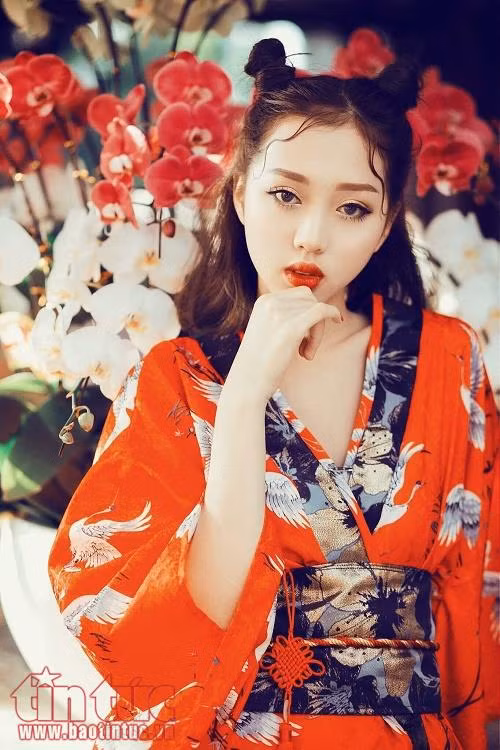 Bản sao 'Cô nàng cử tạ' gây xôn xao vòng thi Top Model Online ảnh 3