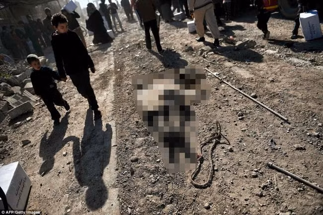 Các tay súng IS chết như ngả rạ trên đường phố Mosul ảnh 4