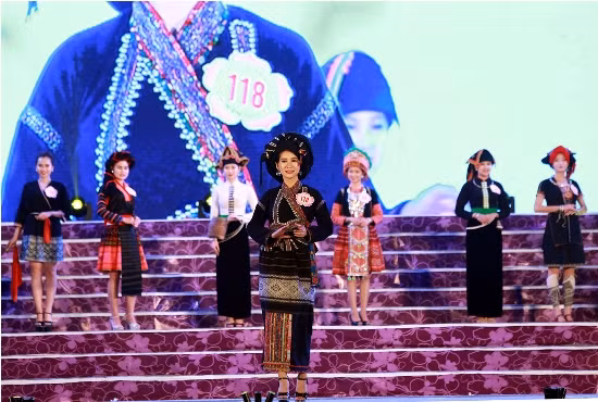 Trần Thị Phương Anh đăng quang ‘Người đẹp Hoa Ban’ ảnh 3