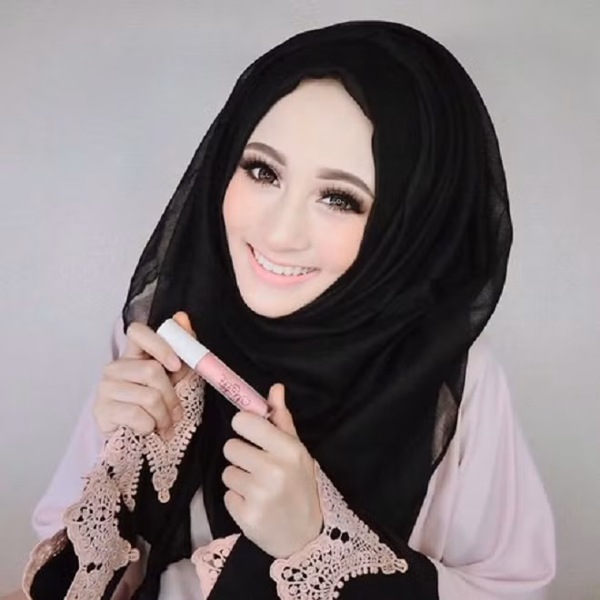 Hot girl Hồi giáo hút hàng trăm nghìn 'like' Facebook ảnh 7