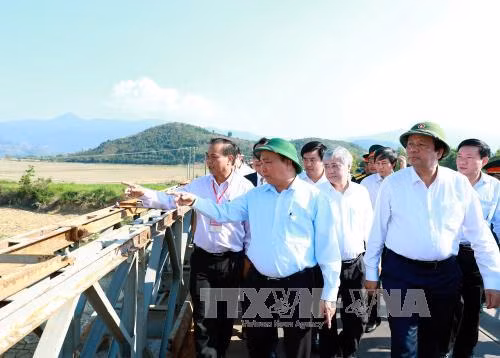 Thủ tướng thăm bà con xã Khuê Ngọc Điền, huyện Krông Bông, Đắk Lắk ảnh 2