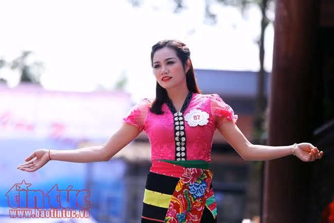 Cận cảnh nhan sắc 30 thí sinh thi Người đẹp hoa Ban Điện Biên 2017 ảnh 4