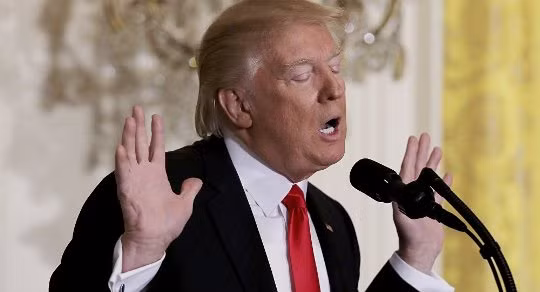 Ông Trump có thực hiện lời hứa sung quĩ toàn bộ tiền lương? ảnh 1