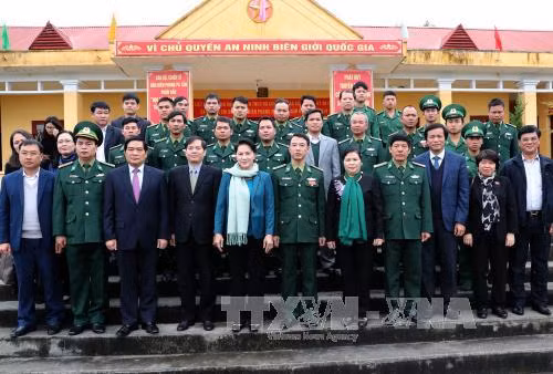 Chủ tịch Quốc hội thăm và làm việc tại tỉnh Lai Châu ảnh 1