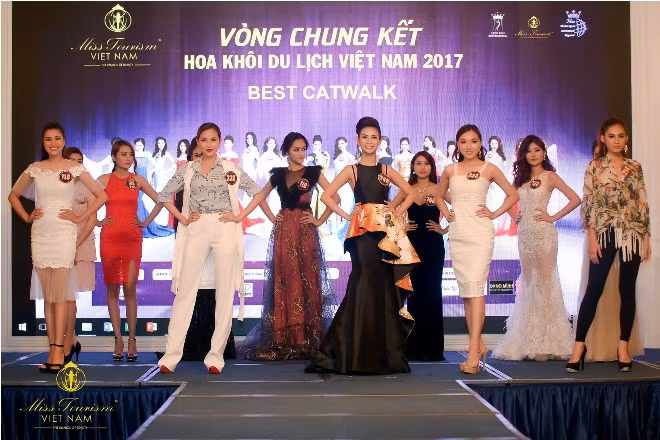 Võ Hoàng Yến, Ngọc Tình rạng rỡ chấm thi Hoa khôi Du lịch Việt Nam 2017 ảnh 1