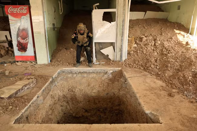 Bên trong đường hầm trốn chạy của IS tại Mosul ảnh 2