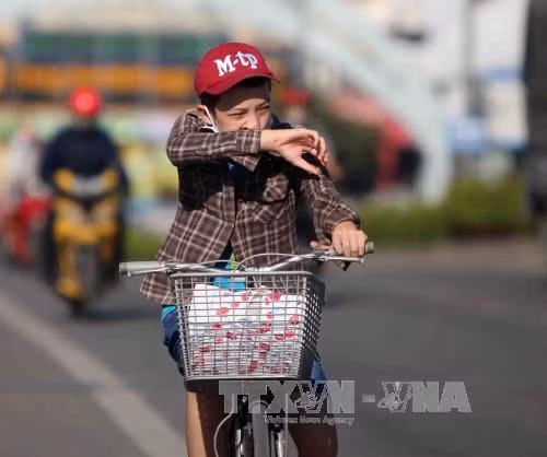Miền Bắc nắng mạnh trước khi trở lạnh ảnh 1
