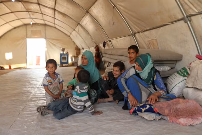 Cuộc sống vạ vật khi tháo chạy khỏi Mosul ảnh 4